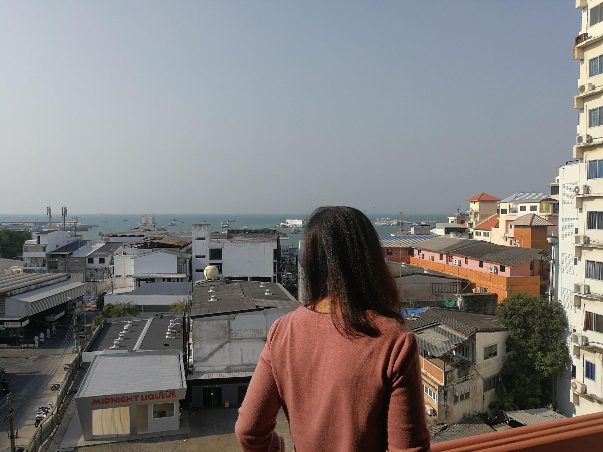 7 Days Premium Hotel Pattaya Exterior foto